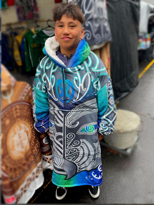 • Mahana Blanket Hoodie - Māori Circle Tangaroa