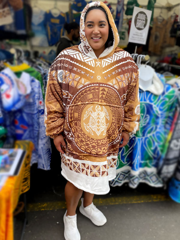 • Mahana Blanket Hoodie- Moana Circle