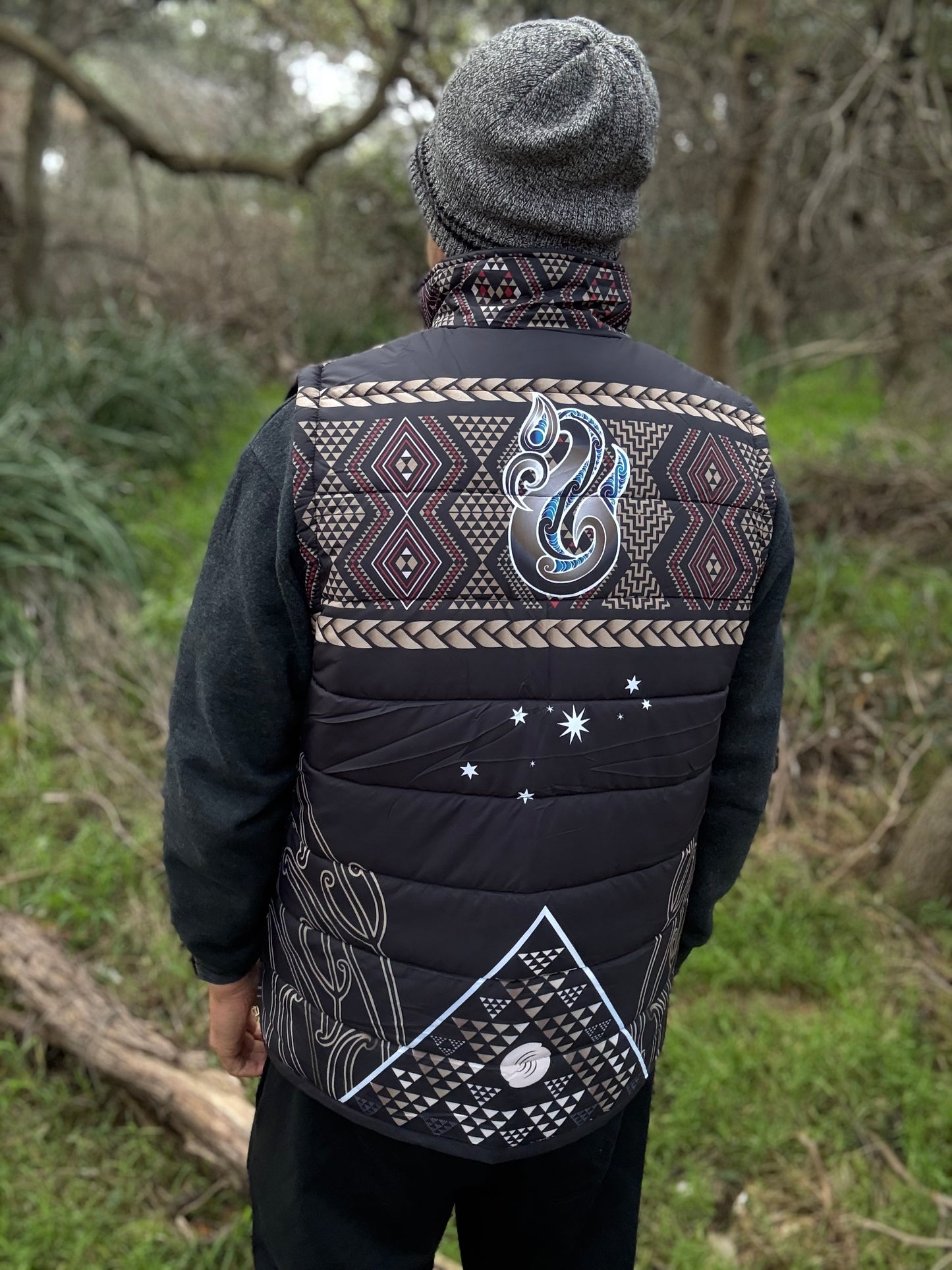 Puff vest Māori hoodie Puhoro