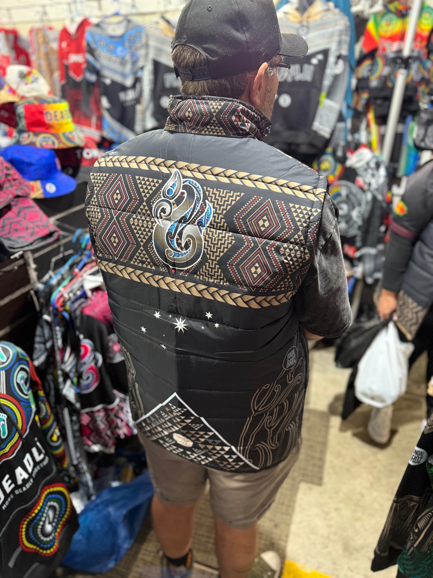 Puff vest Māori hoodie Puhoro