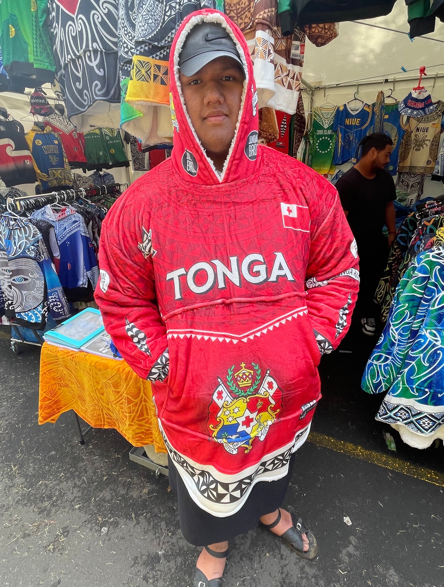 • TONGA Blanket Hoodie Mahana