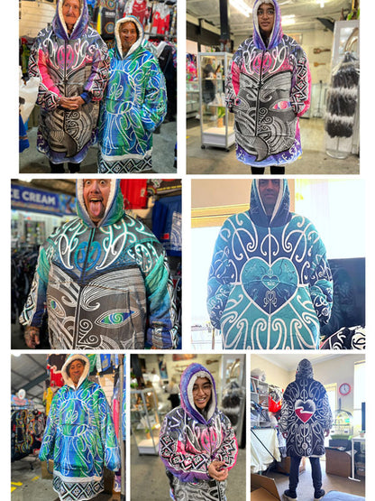 • Mahana hoodie Māori whakarongo aroha nui