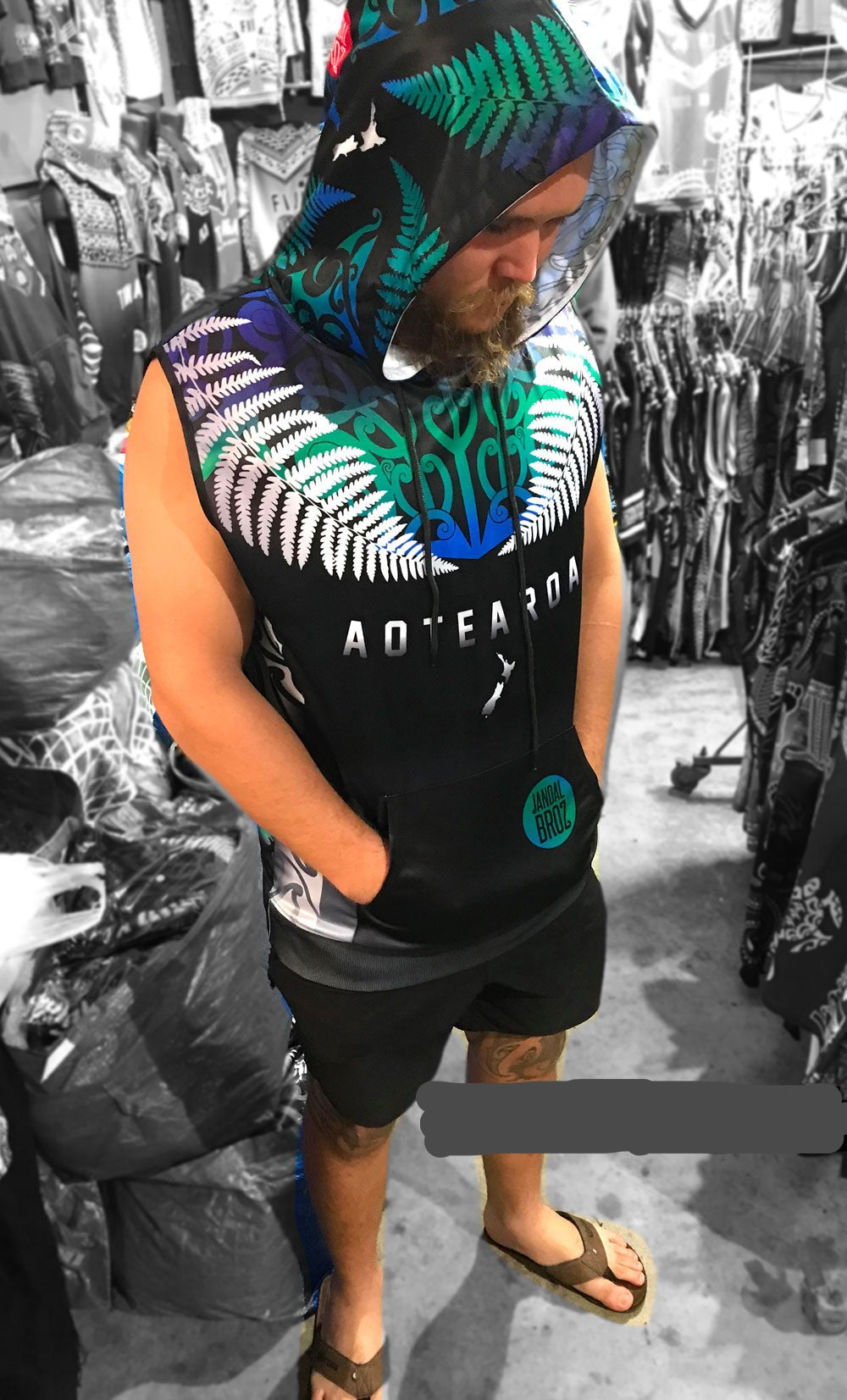 Sleeveless Hoodie Tangaroa fern tāniko