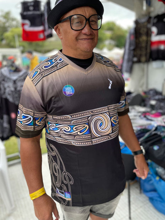 Māori Whakairo T shirt sports breathable fabric