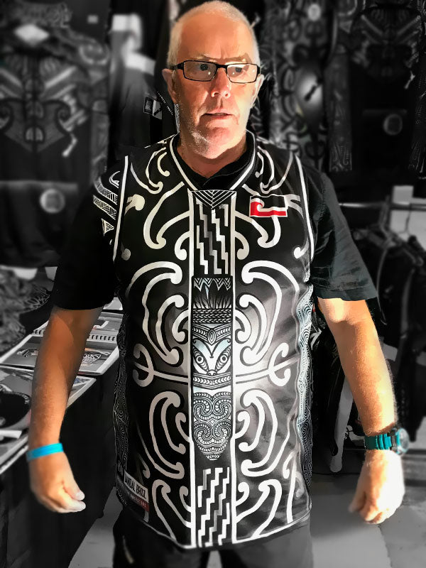 Taiaha Mangu Singlet