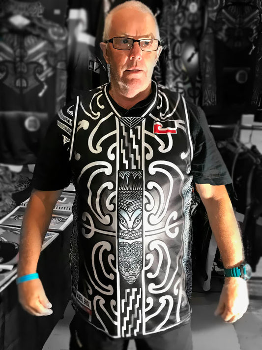 Taiaha Mangu Singlet