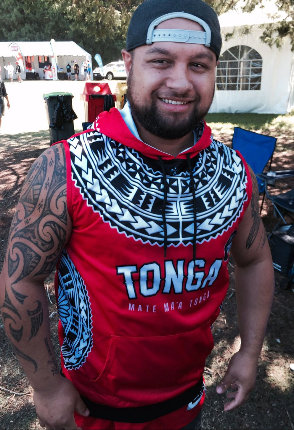 SPORTS HOODIE TONGA - Sleeveless RED chest