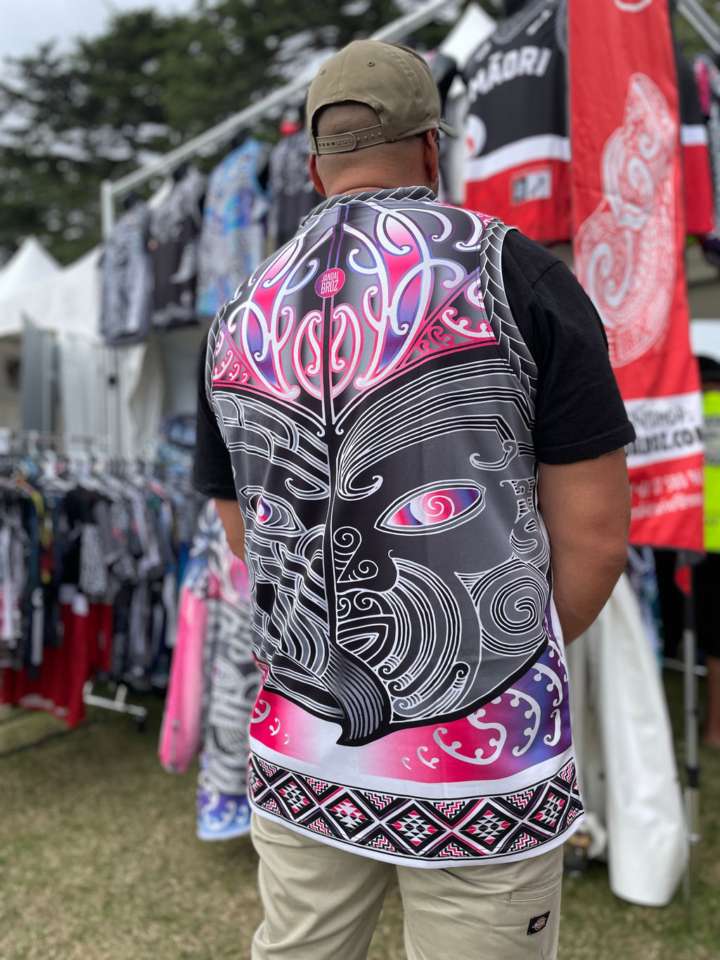 Aroha Nui Pink Face Whakairo Ta moko Tino Rangatiratanga Māori Singlet