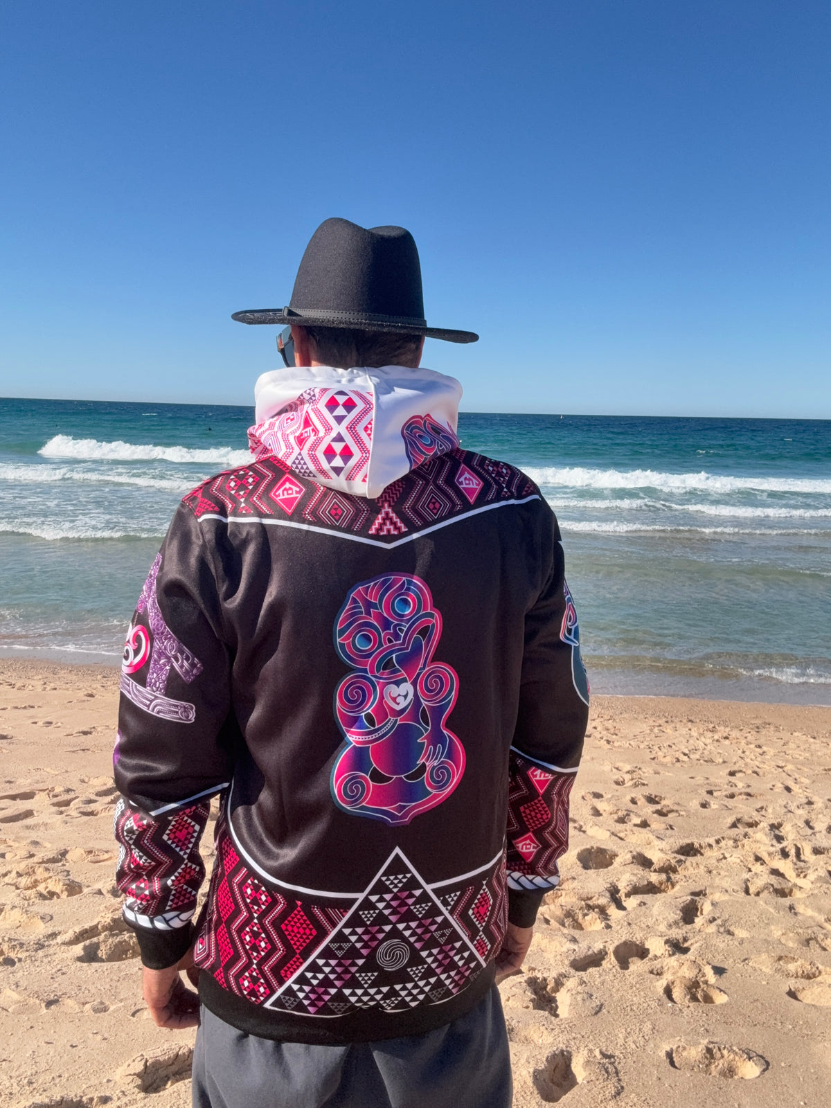 Māori hoodie Tāniko Hei tiki Aroha nui