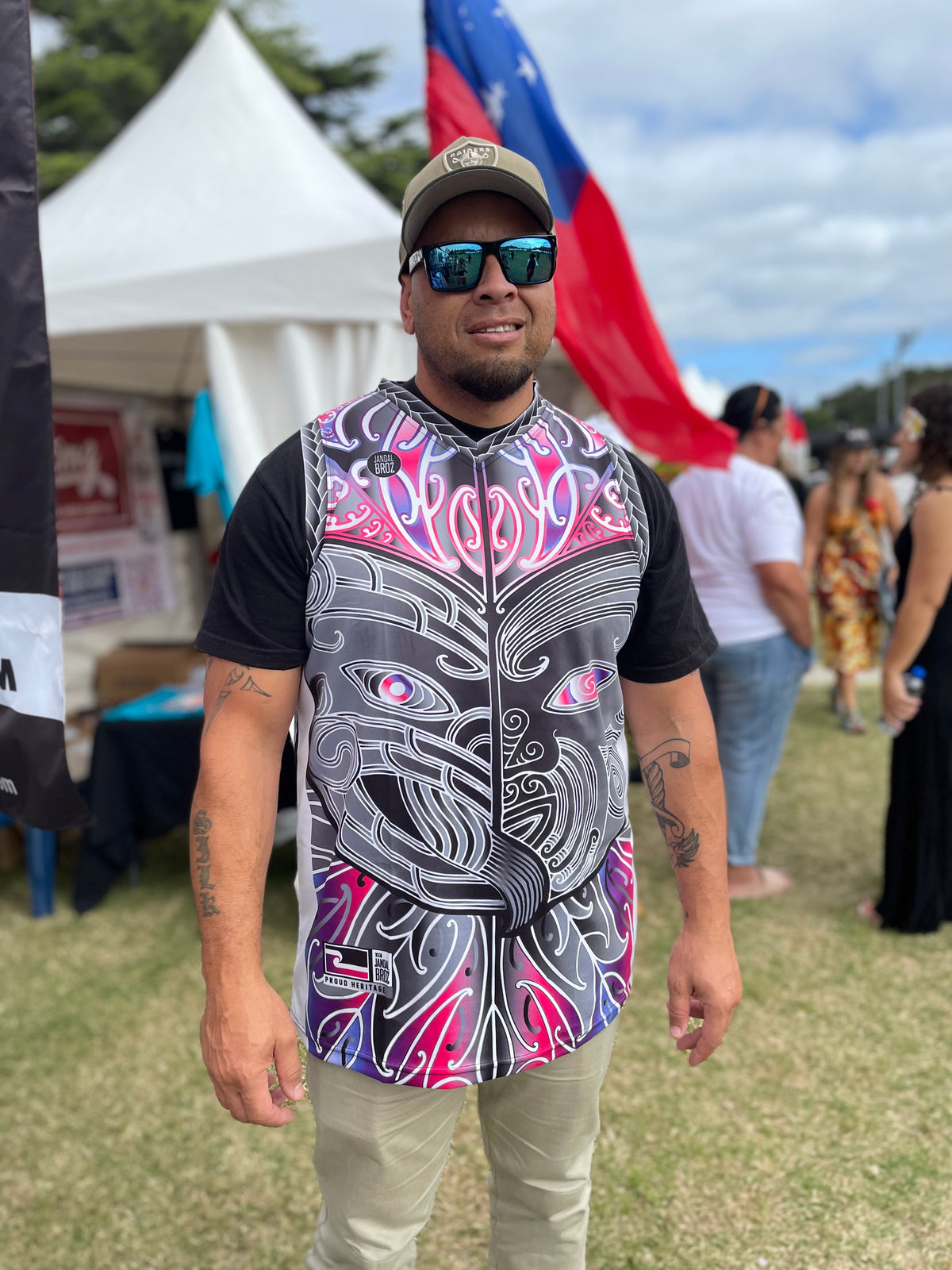Aroha Nui Pink Face Whakairo Ta moko Tino Rangatiratanga Māori Singlet