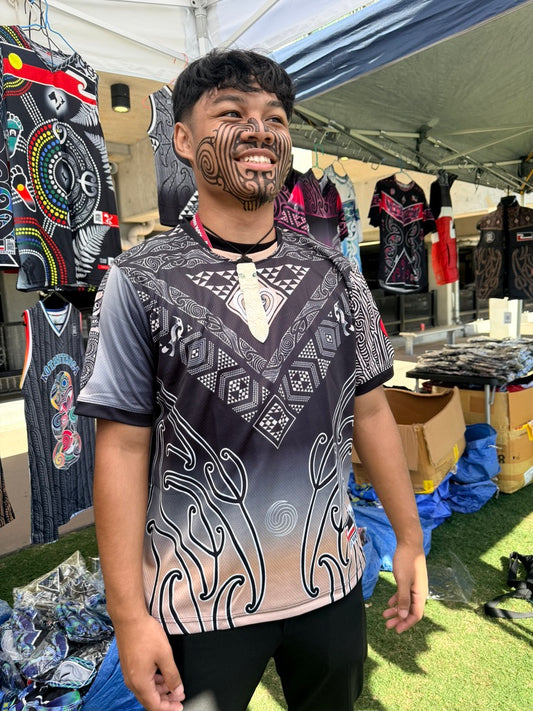 Aotearoa Tāniko shirt Brown