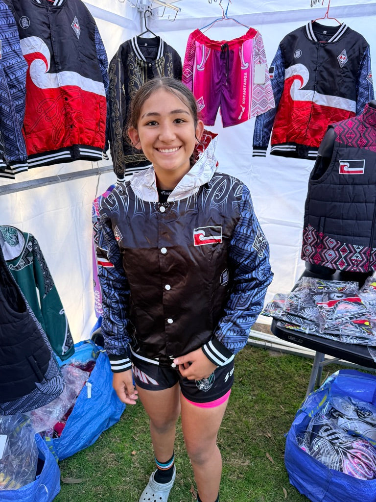 Māori Bomber jacket with hood