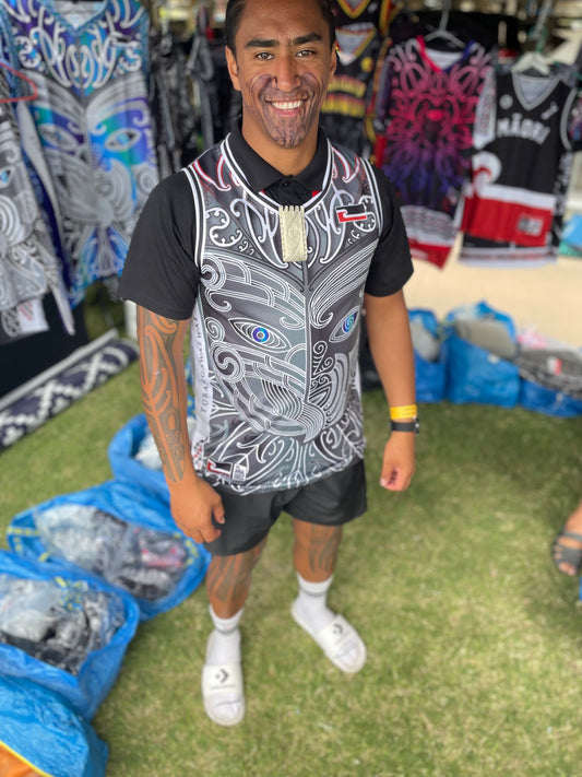 Tino Rangatiratanga Face Māori Singlet