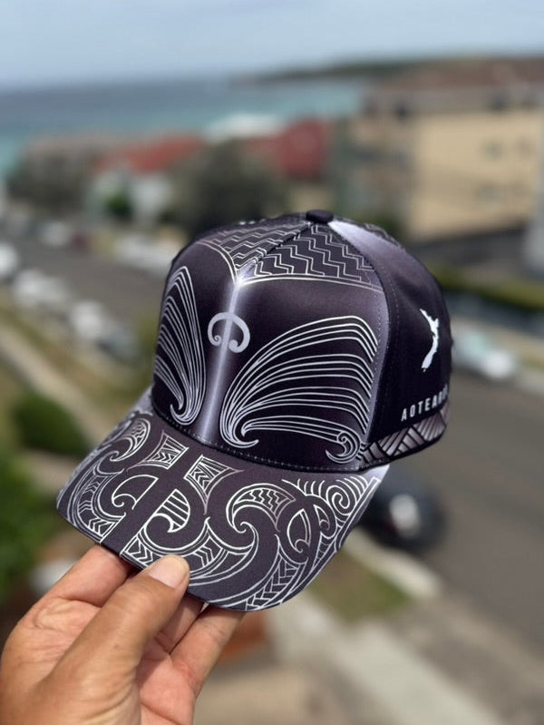 Māori hat pōtae pango cap