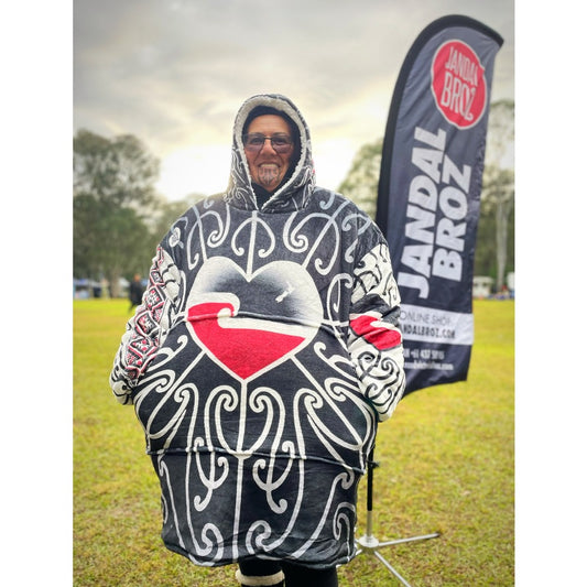 • Mahana Blanket Hoodie - Māori Tino Rangatiratanga