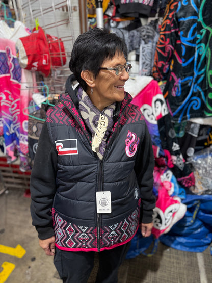 Puff vest Māori hoodie Aroha pink tāniko