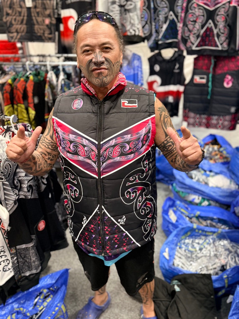 Māori hoodie whale Pink