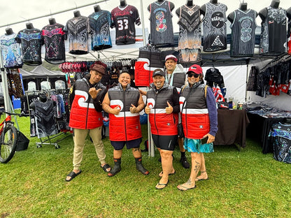 Puff vest Māori hoodie Puff vest Māori hoodie Tino Rangatiratanga