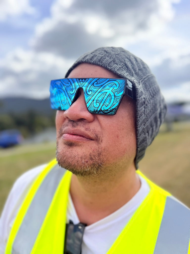 Sunglasses Māramatanga Pango