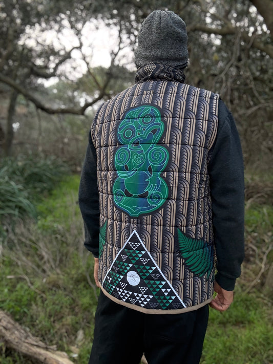 Puff vest Māori hoodie hei tiki