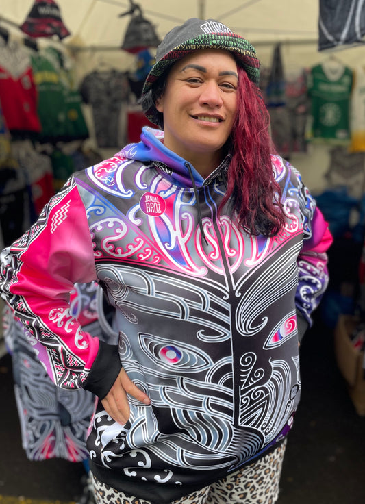 • Māori hoodie Aroha Nui whakarongo pink purple