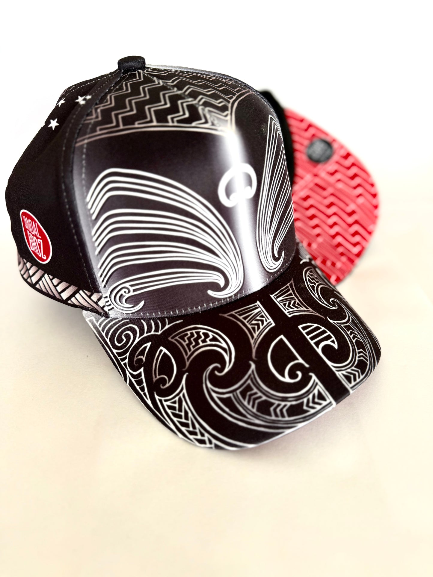 Māori hat pōtae pango cap