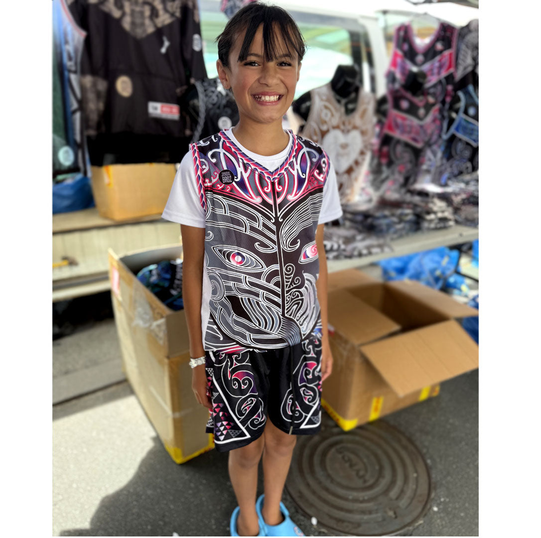 • KIDS Aroha Nui Pink Face Whakairo Ta moko Tino Rangatiratanga Māori basketball Singlet