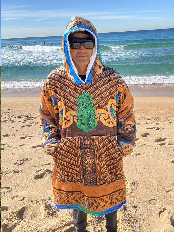 • Mahana Blanket Hoodie - Whaikairo Marae