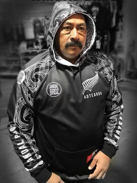 New Zealand Silver Fern hoodie Mangopare arms